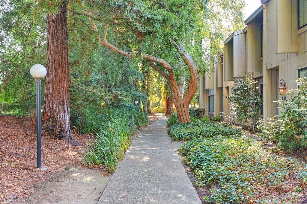 13 Colby CT, Sacramento, CA 95825