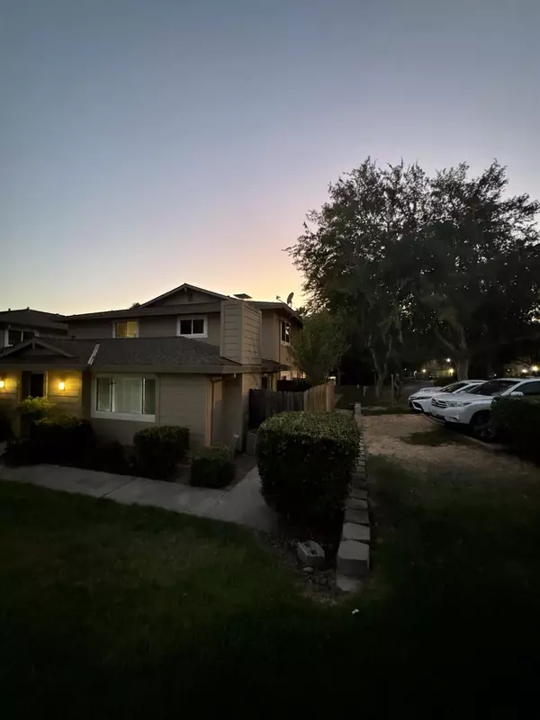 5812 Peppermill CT #2, Sacramento, CA 95841