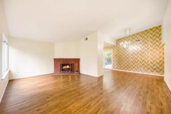 West Sacramento, CA 95605,1005 Rogers ST