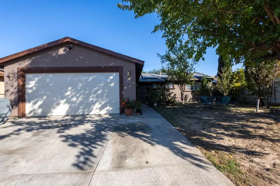 336 Yampa CIR, Sacramento, CA 95838