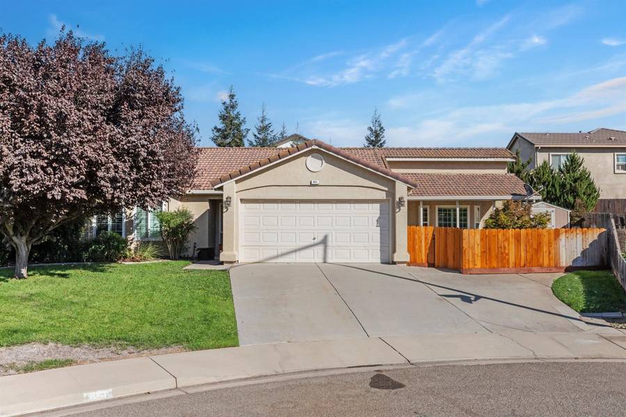 451 Shalako DR, Oakdale, CA 95361