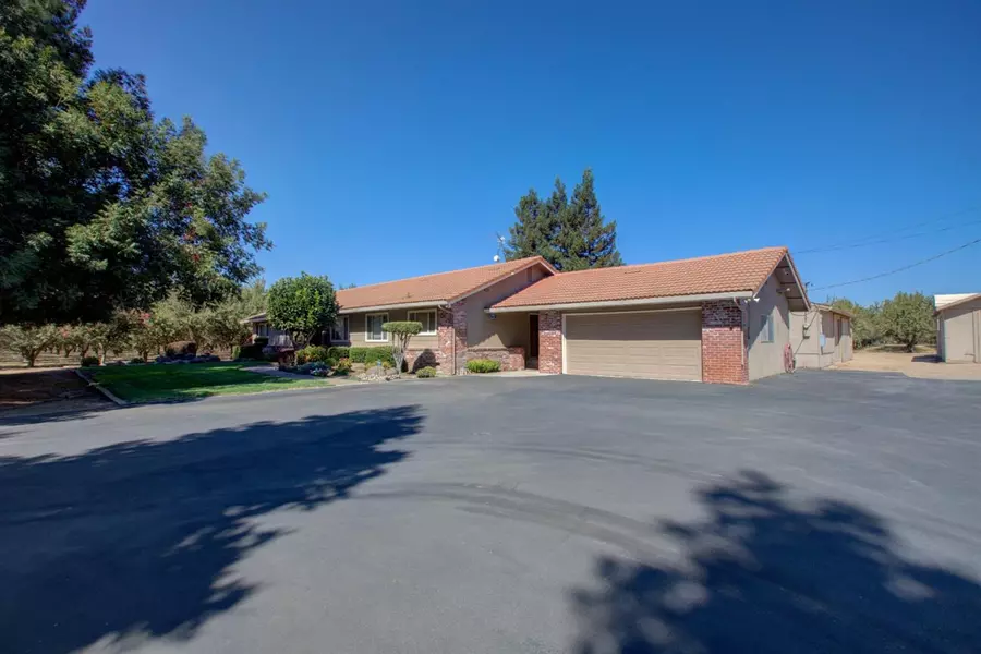 20865 E River RD, Ripon, CA 95366