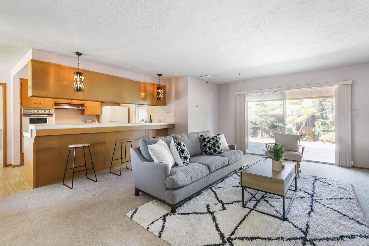 Sacramento, CA 95831,6904 Sierra Bonita WAY