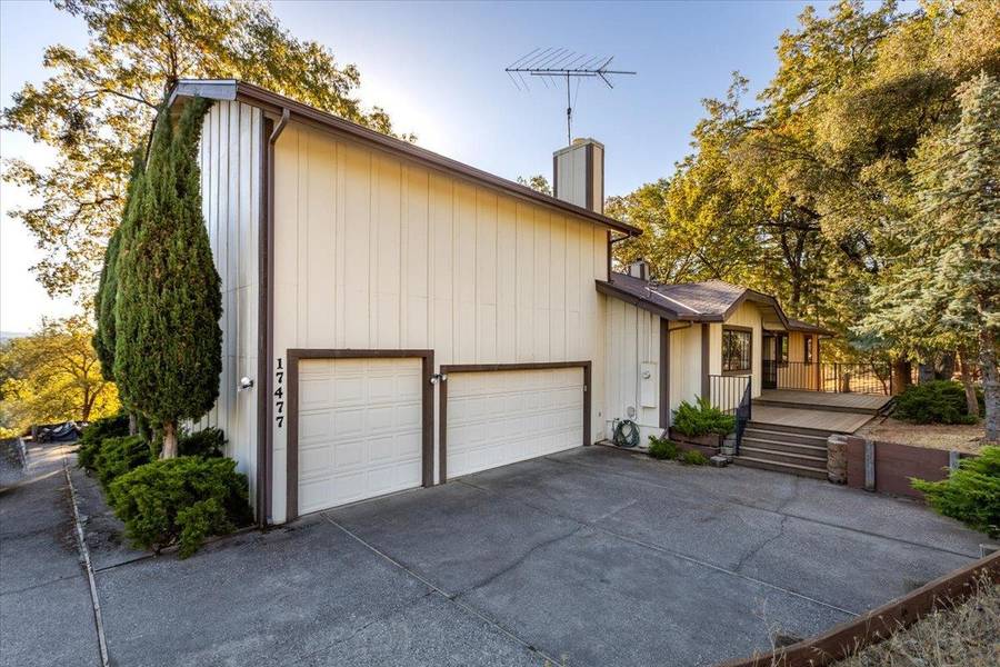 17477 Troy CT, Grass Valley, CA 95949