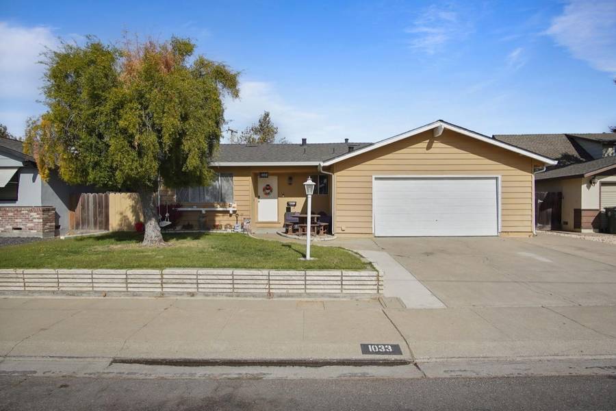 1033 Tenaya CT, Manteca, CA 95337