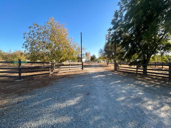 9839 Whalen RD, Valley Springs, CA 95252