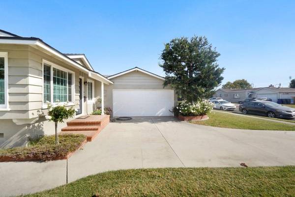 7201 El veloz, Buena Park, CA 90620