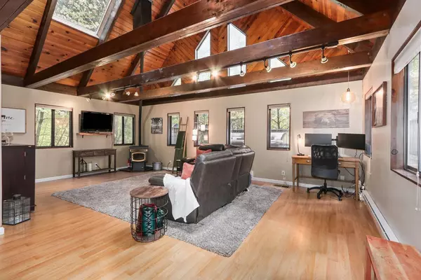 6170 Bucktail LN Pollock Pines, CA 95726