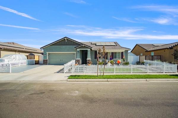 1600 Lantern WAY,  Hughson,  CA 95326