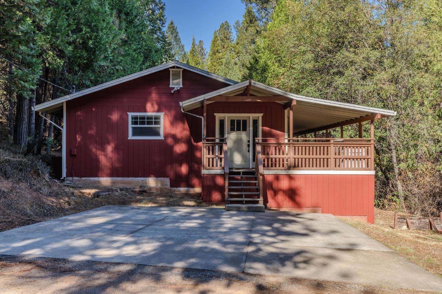 1556 Burnham RD, Mokelumne Hill, CA 95245