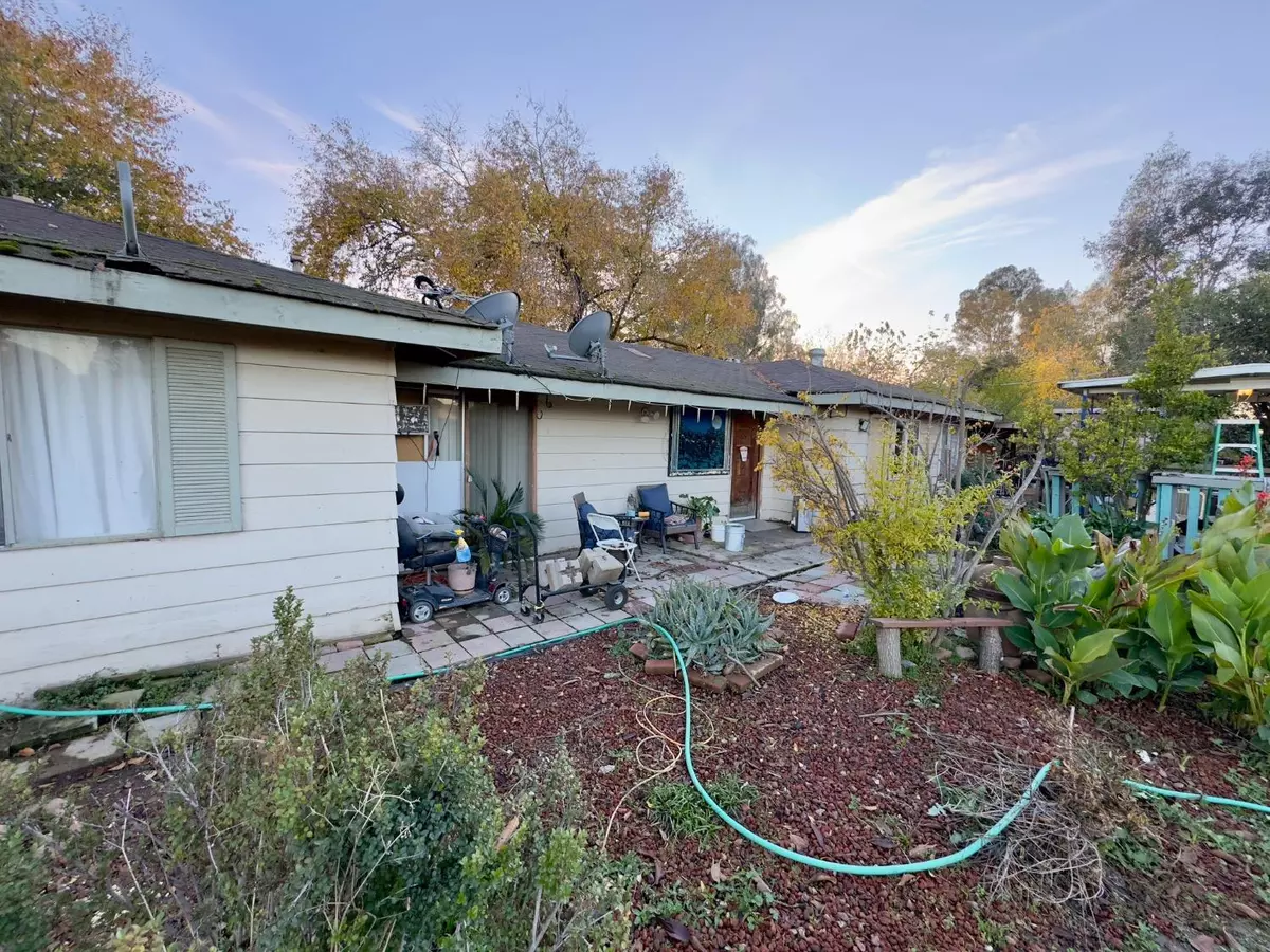 Sacramento, CA 95828,8233 Short RD