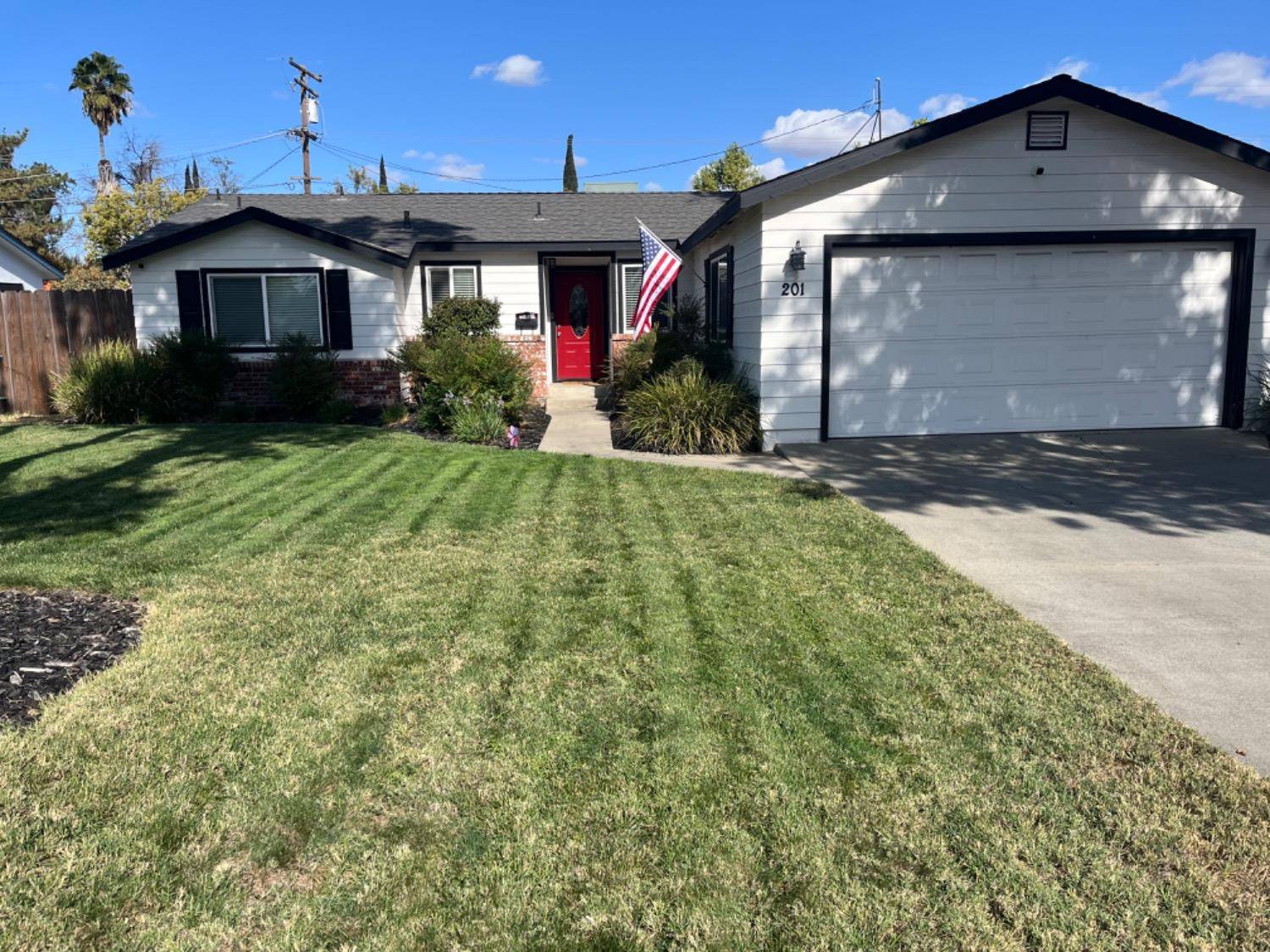 201 Ribier AVE, Modesto, CA 95350