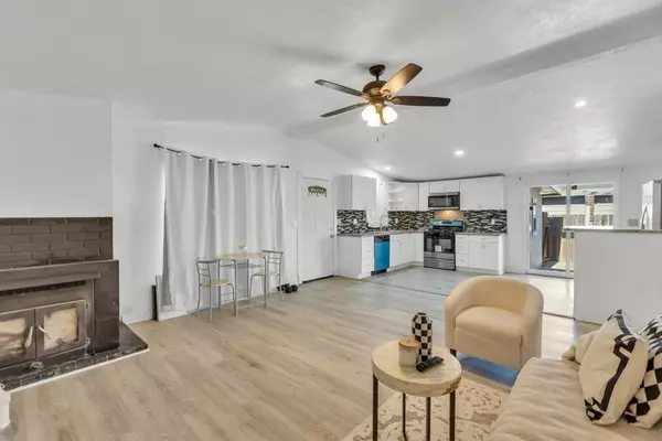 5813 Garibaldi Sacramento, CA 95824