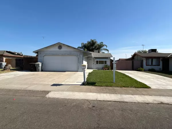 6230 E Don Carlos AVE, Riverbank, CA 95367