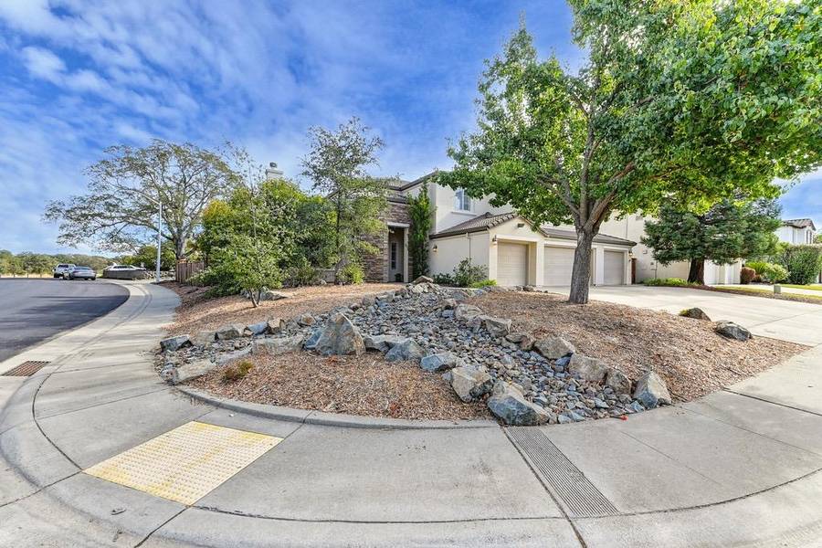 8440 Briggs DR, Roseville, CA 95747