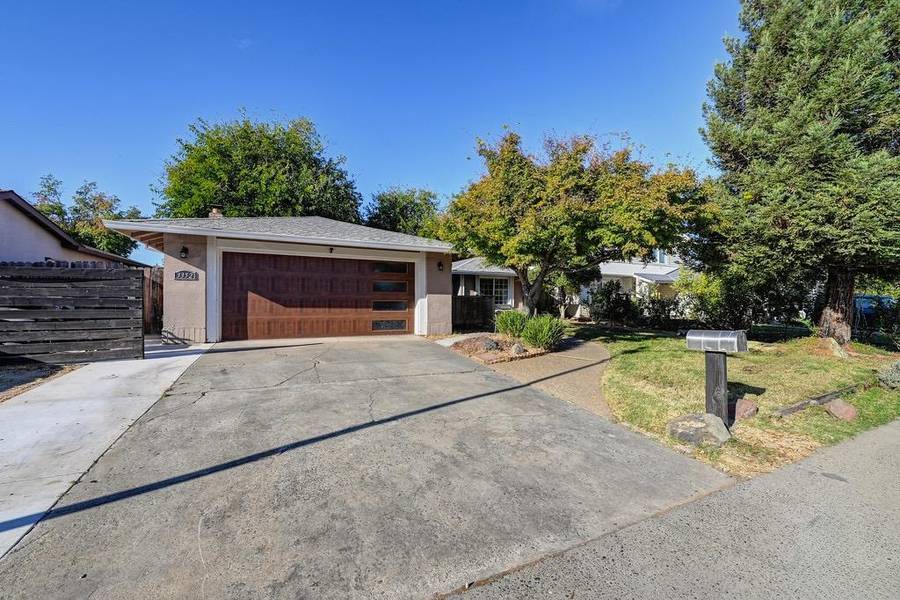 3352 Corbin WAY, Sacramento, CA 95827