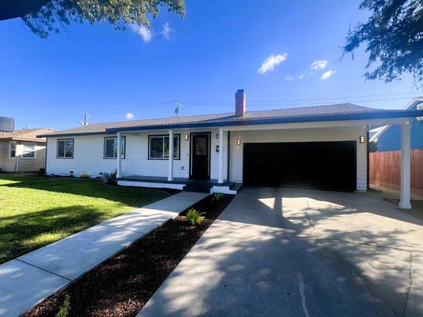 2100 Aloha WAY, Modesto, CA 95350