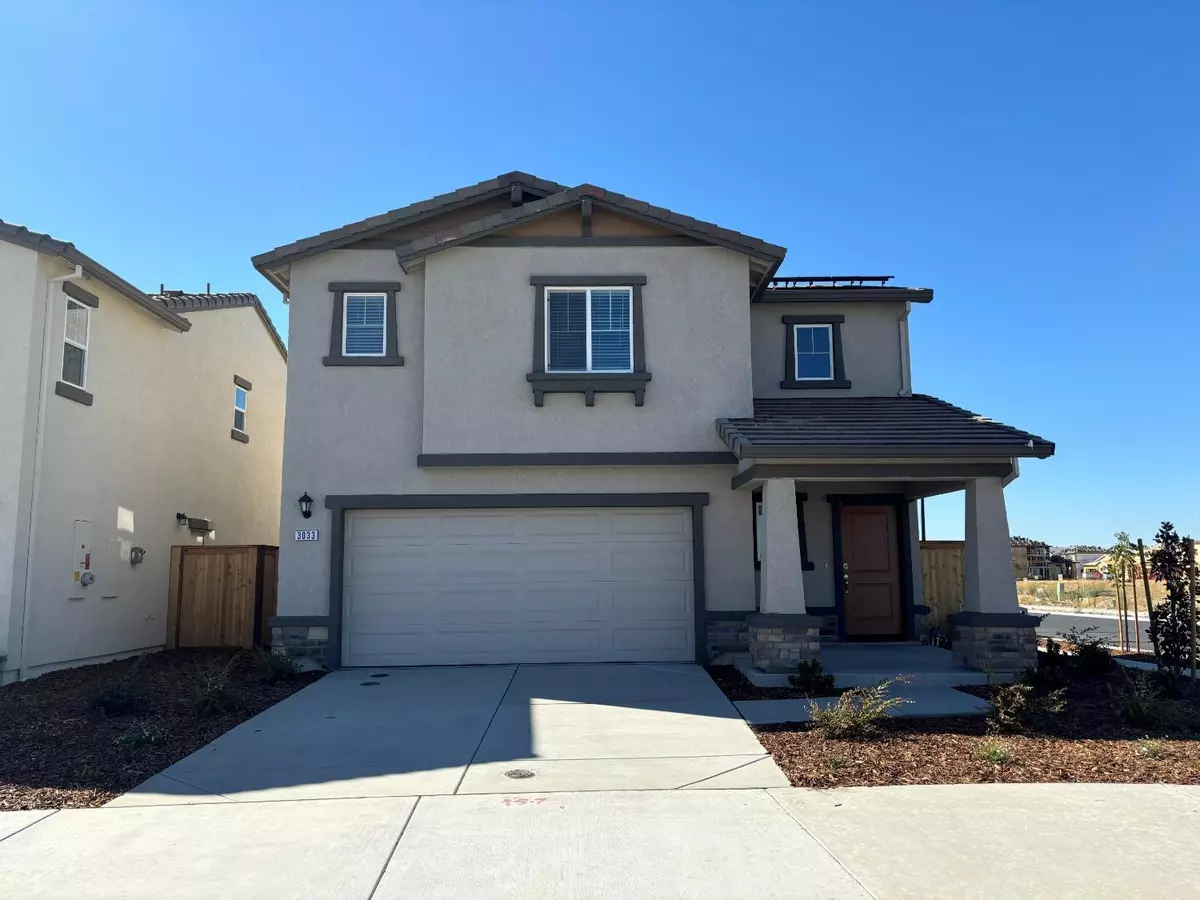 Roseville, CA 95747,3033 Red Feather WAY