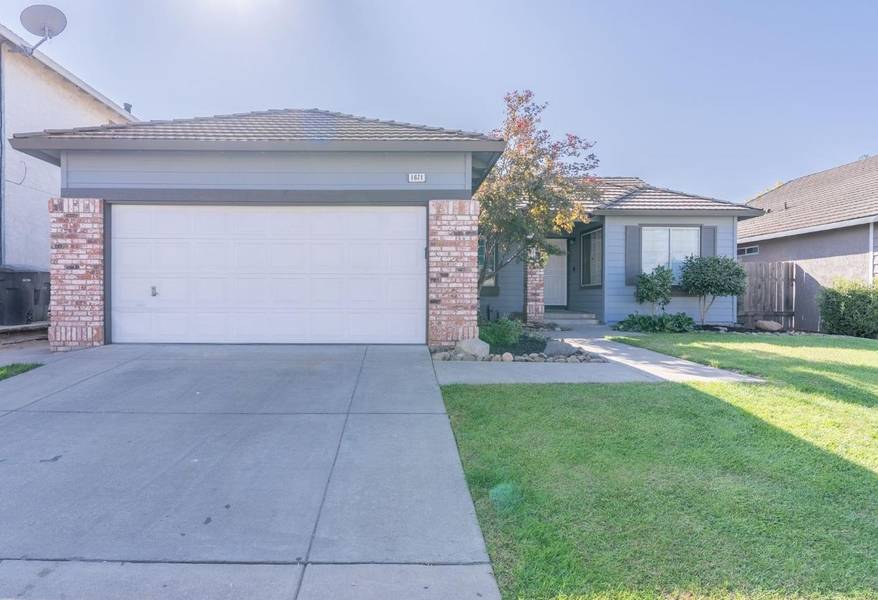 1671 Crow Creek, Oakdale, CA 95361