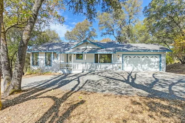 4161 Helen LN, Auburn, CA 95602