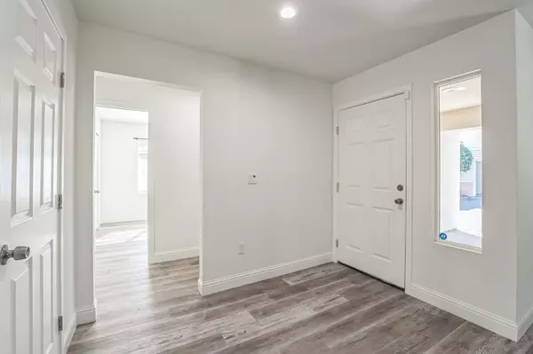 Sacramento, CA 95828,7600 Mimosa WAY