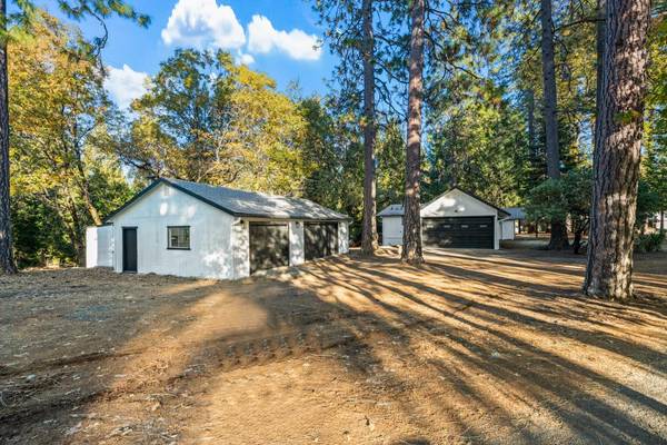 4355 Harness Tract RD, Camino, CA 95709