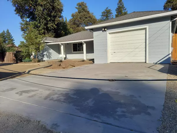 2214 Idaho AVE, Stockton, CA 95204