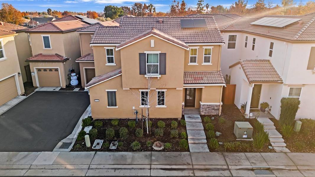 4720 Ocean LN, Elk Grove, CA 95757