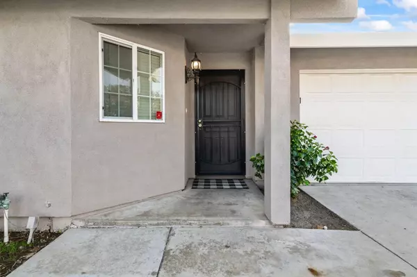 Turlock, CA 95380,942 Lacy WAY