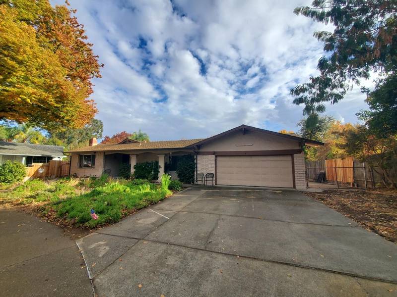 8648 Glenroy Way, Sacramento, CA 95826