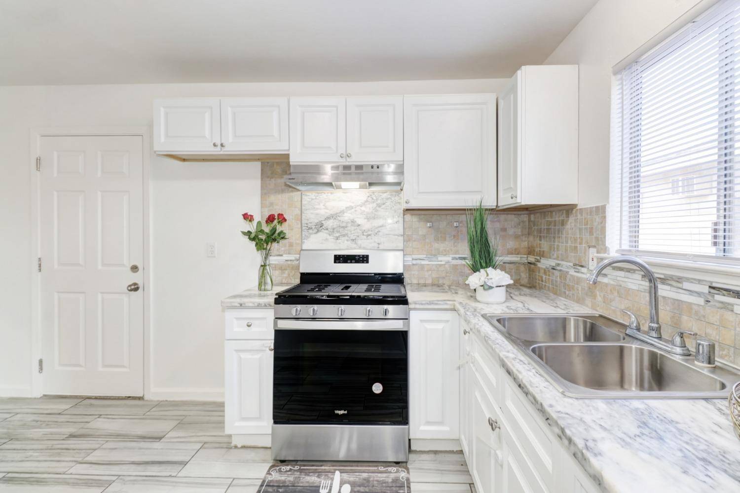 6829 Cherrywood CIR, Sacramento, CA 95823