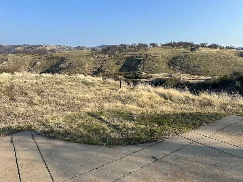 Mokelumne Hill, CA 95245,858 Candy CIR