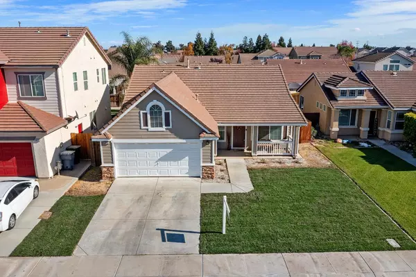 Riverbank, CA 95367,5412 Etherington CT