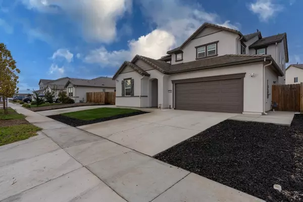 2044 Edwards ST, Los Banos, CA 93635