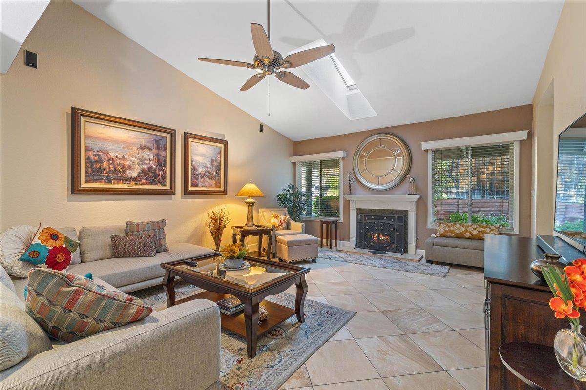 Citrus Heights, CA 95610,5521 Sequoia