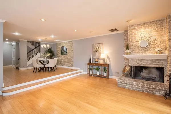 Modesto, CA 95354,1725 Edgebrook DR #D