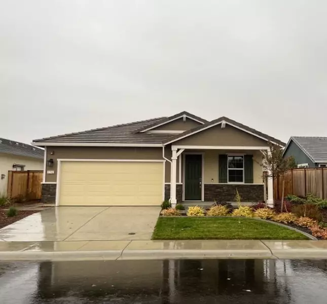 1762 Lakeridge LN, Lincoln, CA 95648