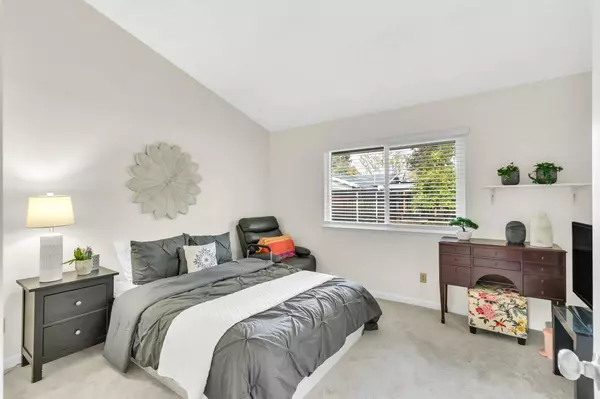 Sacramento, CA 95831,717 CECILYN WAY