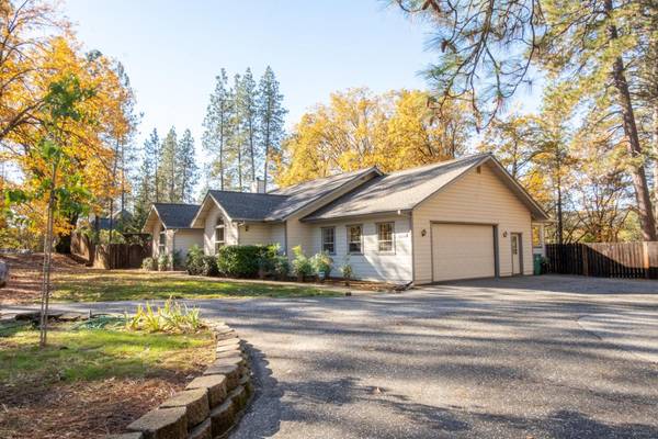 16102 Ariel CT, Grass Valley, CA 95949