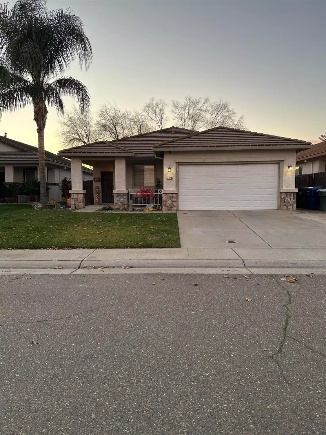 Sacramento, CA 95829,7878 Empingham WAY