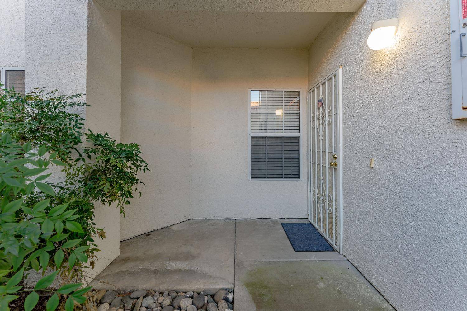 Rocklin, CA 95677,2303 Zephyr CV #1092