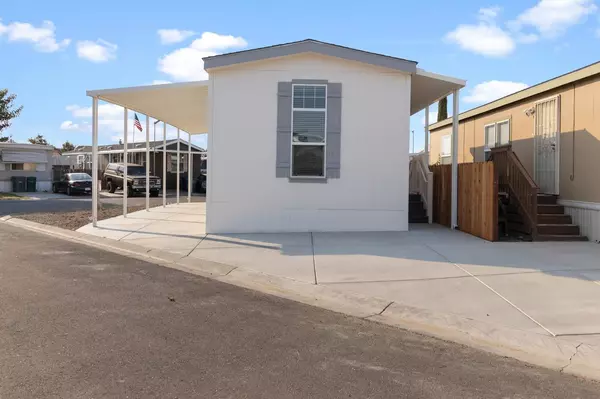 Los Banos, CA 93635,436 N Mercey Springs #146