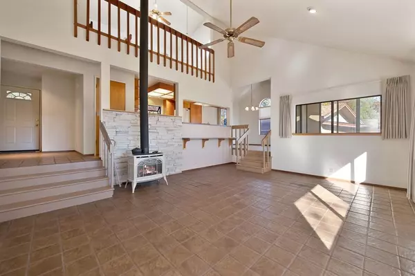 Foresthill, CA 95631,6415 Green Leaf LN