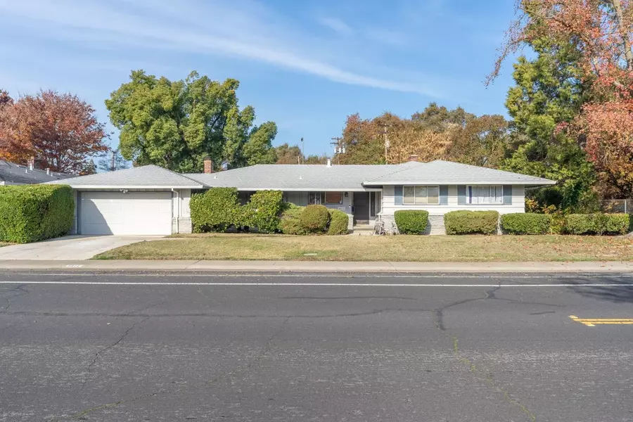 6612 13th, Sacramento, CA 95831