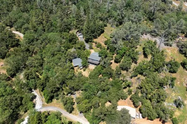 Tuolumne, CA 95379,18475 Hershey RD