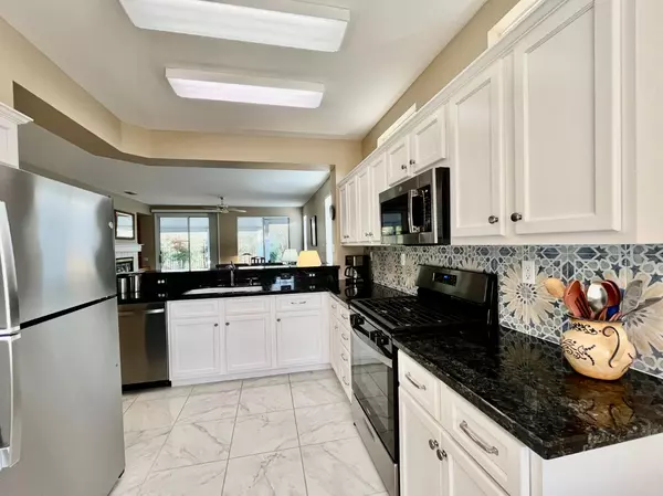 Roseville, CA 95747,320 Whisperlodge CT