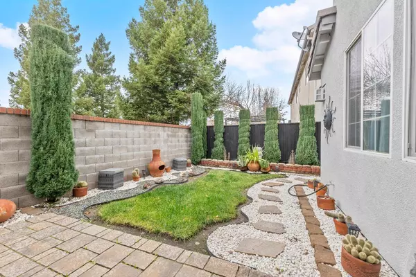 Sacramento, CA 95835,730 Candela CIR