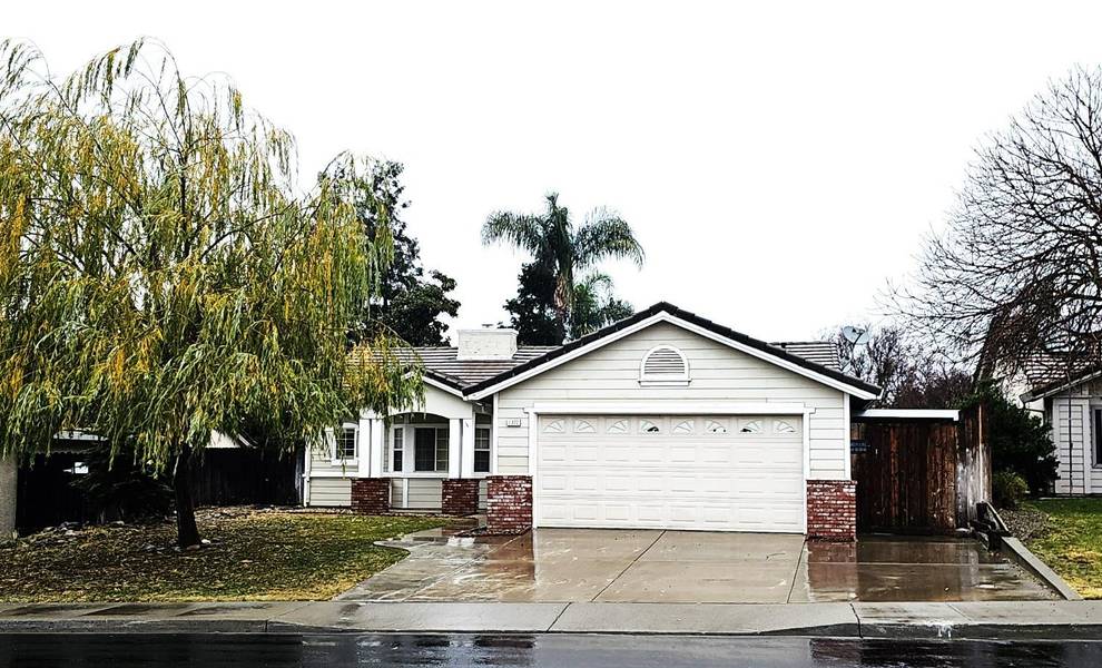 1372 Wagon Wheel CT, Oakdale, CA 95361