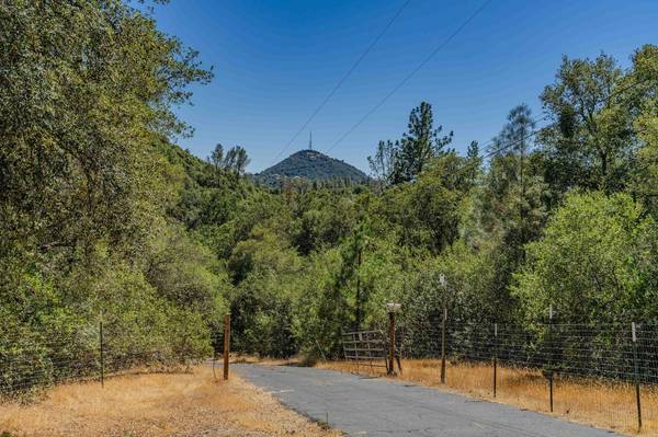 10827 Upper Previtali RD, Jackson, CA 95642