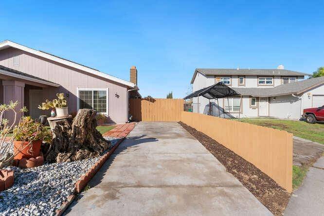Stockton, CA 95210,327 Lisa CT